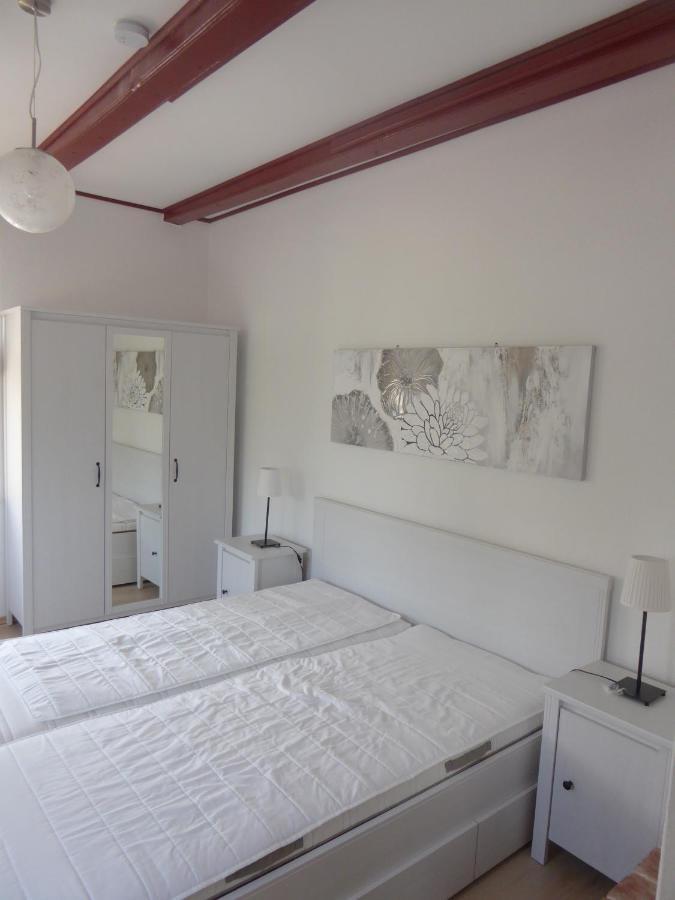 Ferienwohnung Elise Im Gulfhof Am Kanal Grossefehn Екстериор снимка